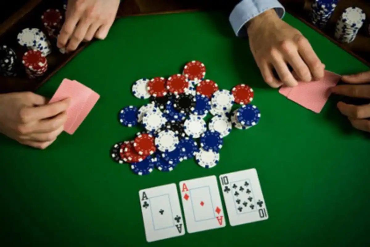 Đánh bài casino